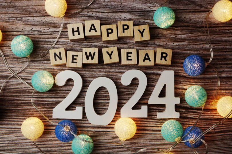 100 Best Happy New Year Screensavers 2025